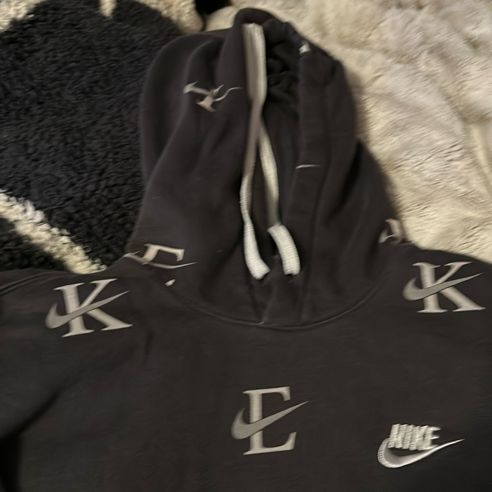 Dark grey sweatshirt